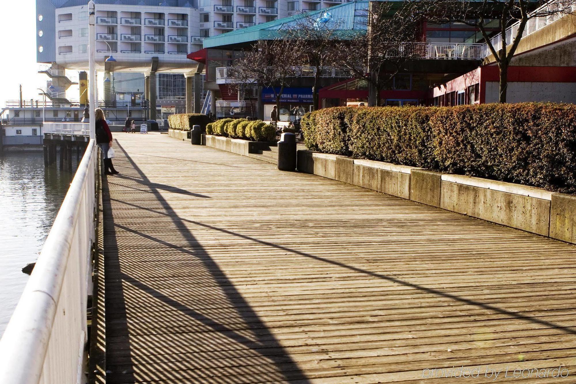 Inn At The Quay New Westminster Exterior foto